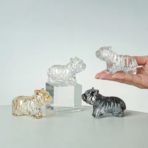 Moderna Statuetta di Tigre in Cristallo Statua Animale dello Zodiaco Scultura di Tigre Colore Champagne AB Ornamento da Tavolo Regalo