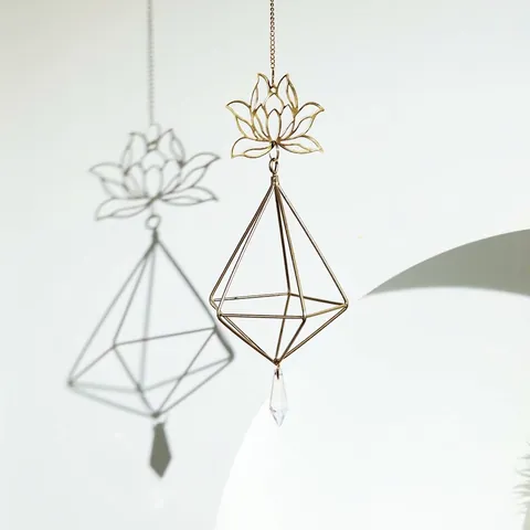 Crystal Suncatcher Gold Lotus Pendant Hanging Crystal Prism Geometric Ornament Garden Yard Indoor Decorative Crystal Ornament