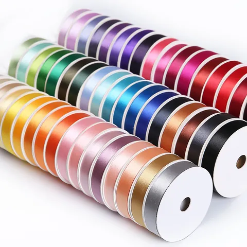 Ruban de Satin en Polyester Bord Fendu Simple Face pour Emballage Cadeau Bricolage Artisanat Mariage Fête Décoration Rouleau de Ruban Multicolore