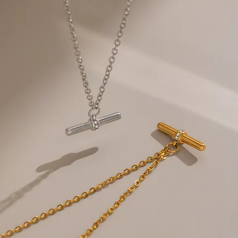 Niche Design T-Shape Rhinestone Pendant Stainless Steel Necklace For Women 18K Gold Plated Minimalist Clavicle Chain Jewelry