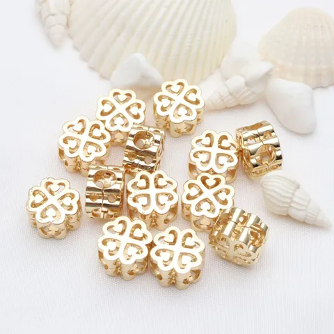 Perle Distanziatrici in Rame Placcato Oro Argento 14k 18k a Forma di Fiore con Cuore Traforato per DIY Creazione Gioielli