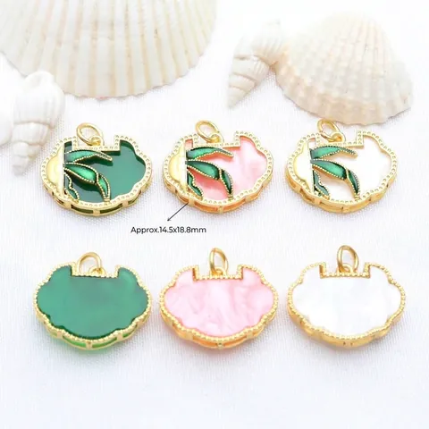 Pendentif Verrou Ruyi Chinois Rétro en Cuivre Plaqué Or Avec Incrustation d'Imitation de Jade Motif Bambou Charme de Nuage pour Création de Bijoux DIY