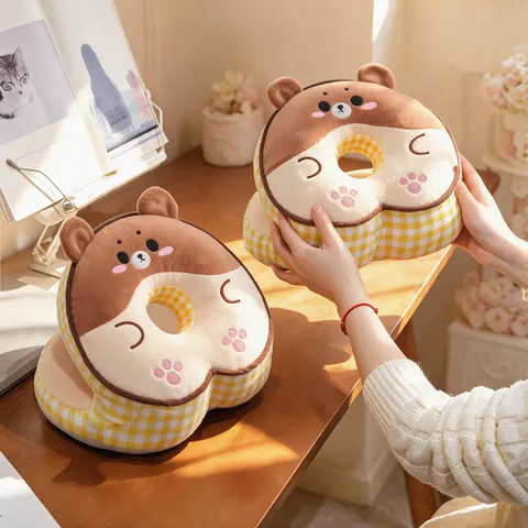 Oreiller de Sieste Ours Dessin Animé pour Bureau Design de Donut Creux Coussin en Peluche Douce pour Étudiants École Maison