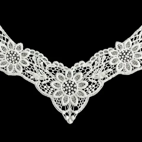 Milk Silk Embroidered Lace Fake Collar Hollow Floral Decorative Clothing Accessory Elegant Detachable V Neck Applique For Women