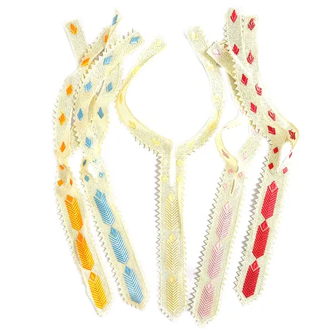 Faux Col en Dentelle Brodée Style Ethnique Polyester Ajouré Applique Florale pour Vêtements Femmes Couture DIY Patch Décoratif