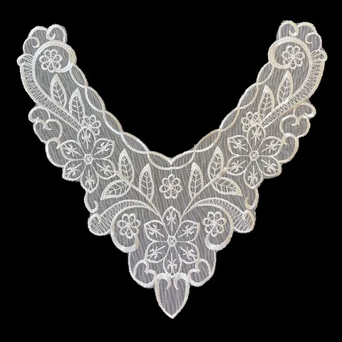 White Embroidery Lace Fake Collar Water Soluble Floral V-Neck Polyester Embroidery Lace For Women DIY Clothing Accessory