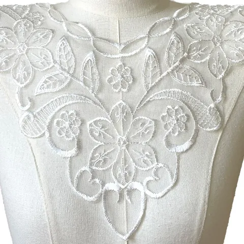 White Embroidery Lace Fake Collar Water Soluble Floral V-Neck Polyester Embroidery Lace For Women DIY Clothing Accessory