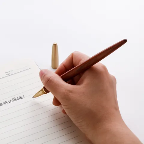 Bolígrafo de Gel Vintage de Sándalo y Latón para Escritura Oficina Regalo de Negocios Bolígrafo de Firma de Madera Recargable con Tinta Negra de 0.5mm