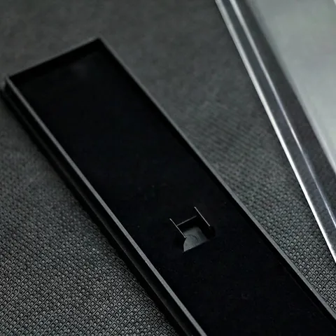 Custodia per Penna Singola Rettangolare in Plastica Trasparente Professionale Con Rivestimento Nero per Forniture per Ufficio