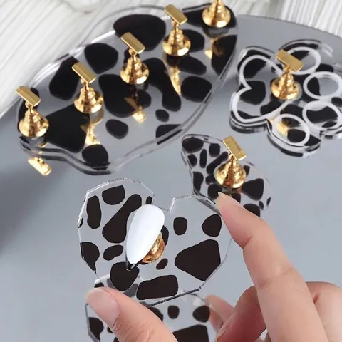 Magnetic Nail Practice Stand With Cow Print Acrylic Base Gold Metal Holders For Beginner DIY Nail Art Display Tool