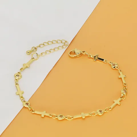 Mode Europese Kruis Bloem Zirconia Armband Vrouwen Lichte Luxe Klavertje Vier Armring Kunstparel Koperen Sieraden Accessoires
