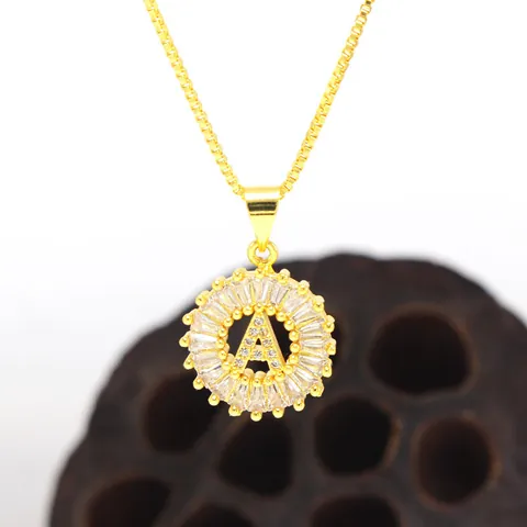 Initial Alphabet Anhänger Halskette Für Damen Rund Zirkonia Englischer Buchstabe Medaillon Kupfer Boxkette Hip Hop Schmuck Geschenk