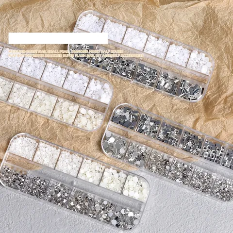 Luxus Flache Rückseite Strass Künstliche Perle Nagelkunst Dekoration Set Gemischte Formen Maniküre DIY Zubehör