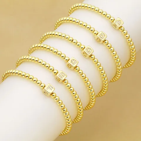 18 Karat Vergoldetes Kupfer Würfel Initialperle Armband Für Damen Strass Buchstabe Elastisches Perlenarmband Personalisiertes Schmuckgeschenk