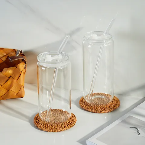 Hand Blown Borosilicate Glass Can Shaped Drinking Cup With Straw And Lid Clear Beer Can Glass For Iced Coffee Soda Juice