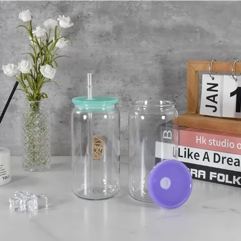 16oz Transparenter Kunststoff-Wasserbecher Moderner Minimalistischer Dosenförmiger Trinkbecher Mit Deckel Und Strohhalm Wiederverwendbar