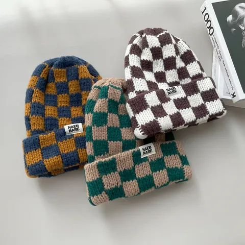 Damen Schachbrett Strickmütze Herbst Winter Dick Warm Acryl Beanie Lässige Karierte Mütze Mit Logo-Etikett