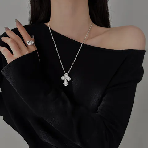 Hip Hop Schwerindustrie Kreuz Halskette Damen Muschel Inlay Herz Anhänger Strass Eingelegt Pullover Kette Schmuck