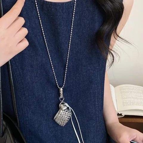 Collana Lunga con Pendente a Borsa Intrecciata Argento per Donna Cuore Nastro Fiocco Catena da Maglione Gioielli in Lega