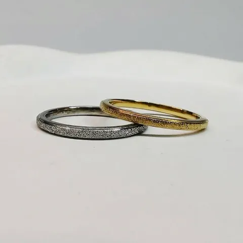 Titanstahl Mattiert Ring Für Damen Herren 18K Vergoldet Chic Minimalistisch Bandring Paar Stapelbare Ringe Modeschmuck