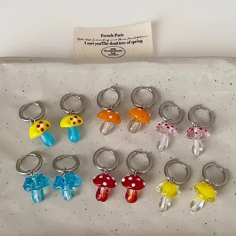 Dopamin Bunte Lampwork Pilz Ohrhänger Für Damen Süße Glas Pilz Ohrringe Legierung Hoop Schmuck