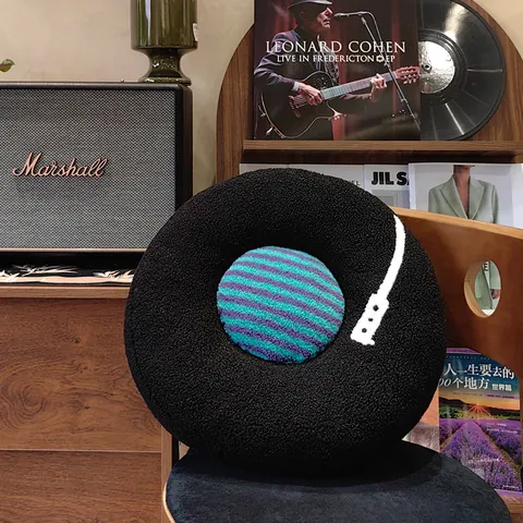 Coussin Décoratif Rond en Forme de Disque Vinyle Rétro Créatif en Polyester Peluche Douce Thème Musique pour Maison Bureau Salon