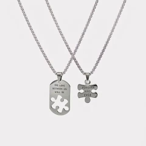 Collana con Pendente a Forma di Puzzle in Acciaio al Titanio Minimalista per Coppie Lettera d'Amore Incisa Gioielli Hip Hop Regalo