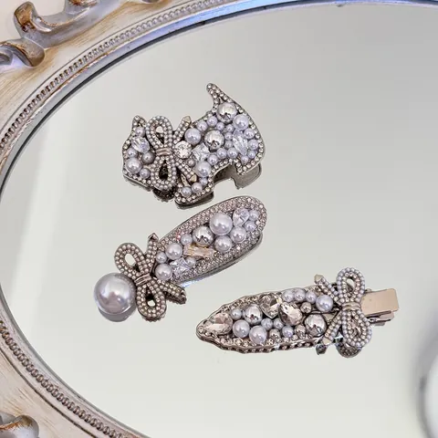 Luxury Artificial Pearl Bow Knot Duckbill Clip For Women Silver Alloy Rhinestone Dog Hair Clip Elegant Side Hair Accessories Jewelry