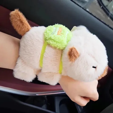 Cute Capybara Plush Slap Bracelet With Wagging Tail Mini Backpack Creative Cartoon Animal Wristband Soft Mink Velvet Toy