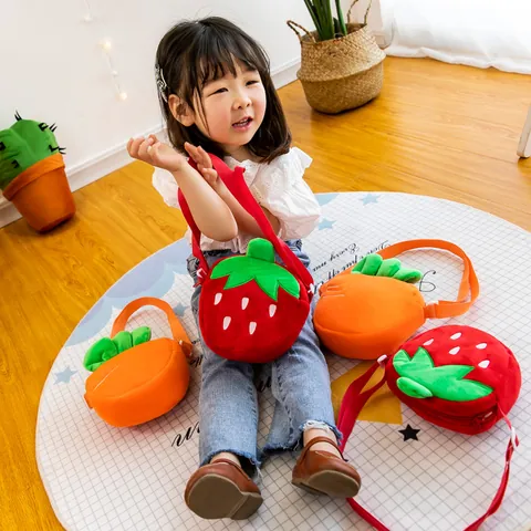 Japanischer Stil Cartoon Frucht Plüsch Umhängetasche Für Mädchen Niedliche Erdbeere Karotte Schultertasche Mini Rund Kinder Tasche