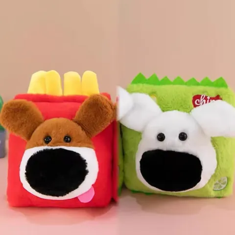 Pendentif en Peluche Chien à Gros Nez Créatif Forme de Boîte de Frites Amusante Poupée Animale Douce pour Sac