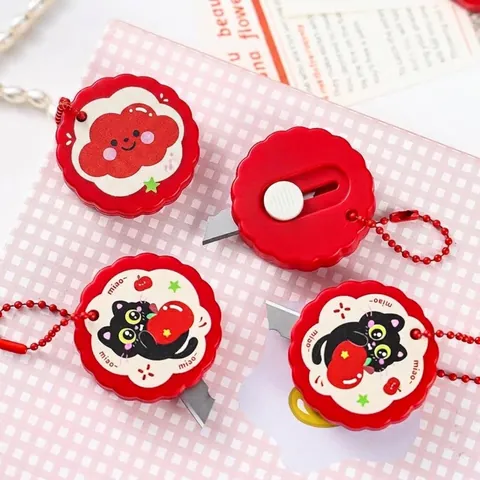 Mini Taglierino Portatile Ritorno Automatico Apri Scatole Simpatico Cartone Animato Gatto Mela Forma Apri Pacchi Strumento di Cancelleria Per Scuola Ufficio Casa