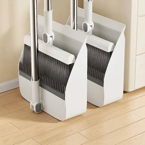 Juego de Escoba y Recogedor Plegable Herramienta de Limpieza Giratoria Barredora de Suelos para el Hogar Mango Largo de Acero Inoxidable con Dientes Raspadores de Pelo