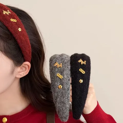 Neujahr Rotes Pferd Haarreif Damen Plüsch Wollstoff Hoher Scheitel Haarschmuck Golden Metall Anhänger Geld Blume Luxus Haarreif