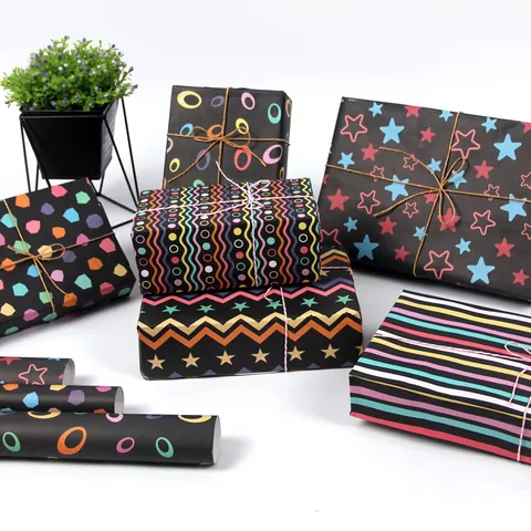 Papel de Regalo Geométrico Negro Patrón de Estrella Línea Ondulada Papel Offset para Embalaje de Regalo de San Valentín