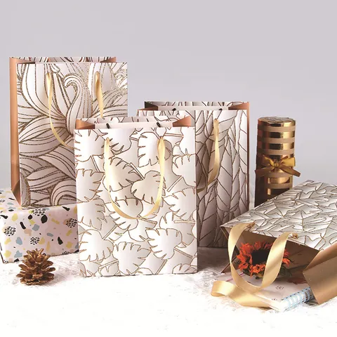 Luxus Weißer Karton Geschenktüten Mit Gold Glitzer Pflanzenblatt Muster Satinband Griff Elegante Papier Einkaufstaschen Für Party Hochzeit