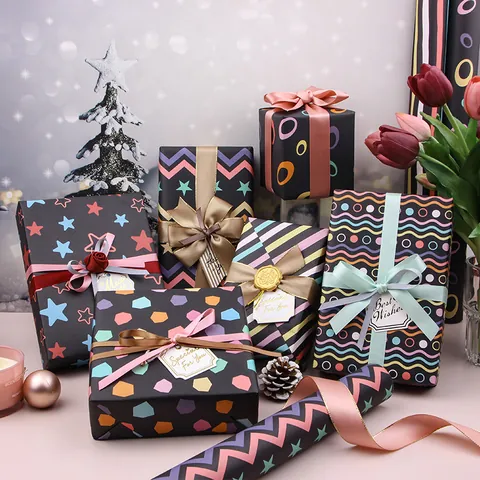 Zwart Inpakpapier Verjaardag Festival DIY Knutselpapier Met Gekleurde Sterren Strepen Geometrische Patronen Offset Papier Voor Geschenkdoos Verpakking