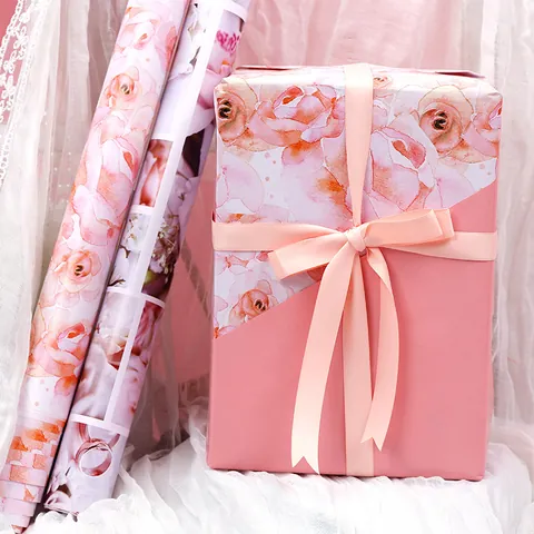 Romantisch Valentijnsdag Cadeaupapier Dubbelzijdig Gecoat Papier Hart Roos Bloemenpatroon Bruiloft Feest Cadeauverpakking