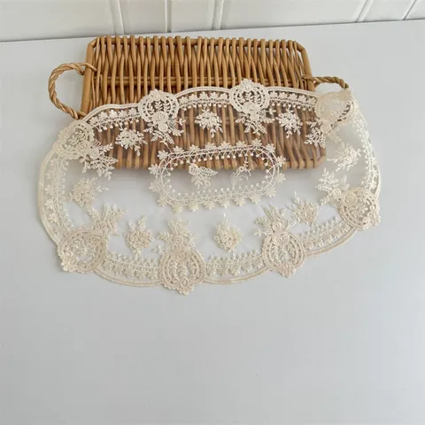 Vintage European Embroidered Lace Placemat Exquisite Floral Mesh Vase Mat For Dining Table Home Decor Elegant White Tablecloth
