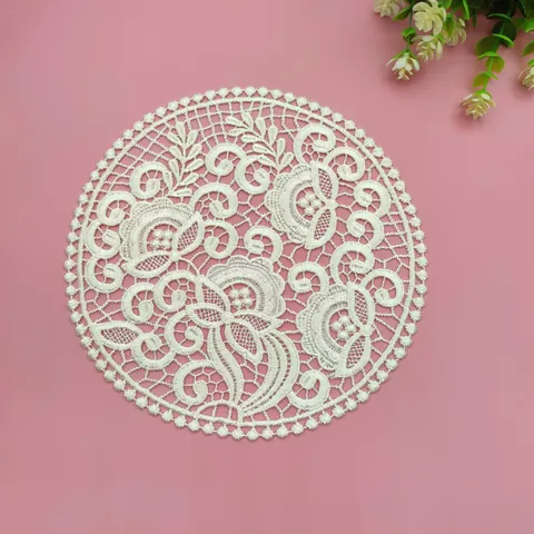 Vintage Embroidered Lace Placemat Hollow Out Round Polyester Floral Coaster Heat Insulated Table Decoration For Vase Tea