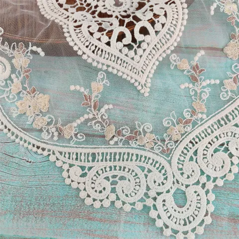 Tovaglietta in Pizzo Vintage Francese Ricamata a Fiori Traforata a Cuore per Puntelli Fotografici Decorazione Domestica Panno di Cotone