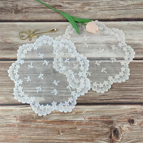 Korean Style Hollow Out Floral Lace Placemat Polyester Embroidery Table Mat Anti-Scratch Coaster For Wedding Home Decor