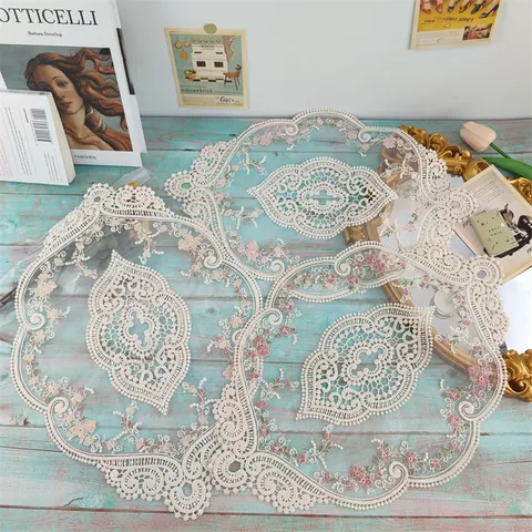 Tovaglietta in Pizzo Vintage Francese Ricamata a Fiori Traforata a Cuore per Puntelli Fotografici Decorazione Domestica Panno di Cotone