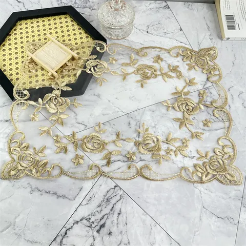 Europese Geborduurde Mesh Placemat Kant Bloemenpatroon Roos Sneeuwvlok Tafelmat Stofkap Voor Nachtkastje Woondecoratie