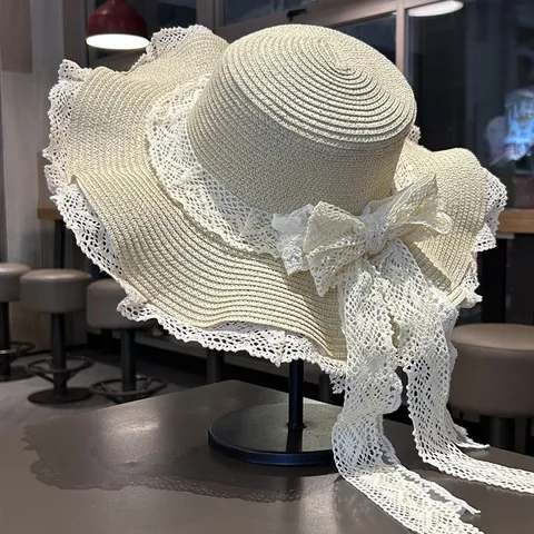 Sombrero de Paja para Mujer Pastoral Francés Lazo de Encaje Ala Ancha Parte Superior Plana Verano Playa Protección Solar Elegante