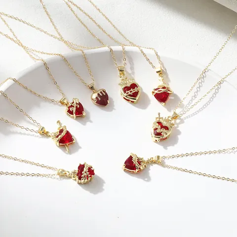 Elegant Sacred Heart Thorns Rose Cross Heart Pendant Necklace For Women Gothic Fairy Style Gold Plated Copper Rhinestone Jewelry Gift