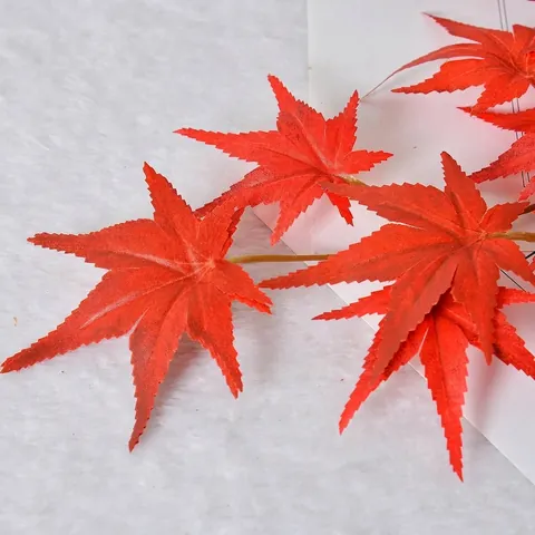 Artificial 3-Prong Maple Leaf Branch Silk Fabric Plastic Autumn Decor For Garden Home Wedding Photography Props