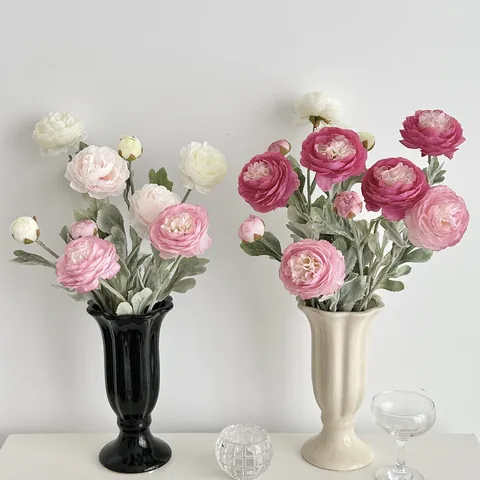 Nordic Style Artificial Ranunculus Silk Fabric Flower Bouquet 3 Heads For Home Living Room Wedding Table Decoration Photography Props