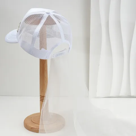 Berretto da Baseball da Donna Bianco per Matrimonio Con Velo Perle Strass Lettere Bride Cappello Trucker in Rete per Festa di Fidanzamento
