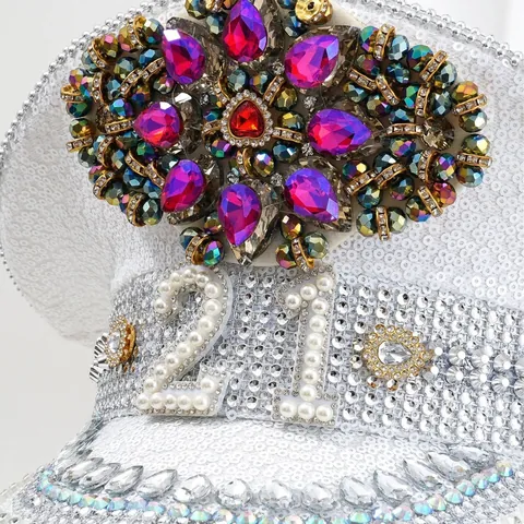 Sombrero de Capitán de Lentejuelas Blancas de Lujo Perla Artificial Número 21 Sombrero de Escenario Decoración de Flores de Strass Retro Europeo para Fiesta de Cumpleaños Unisex